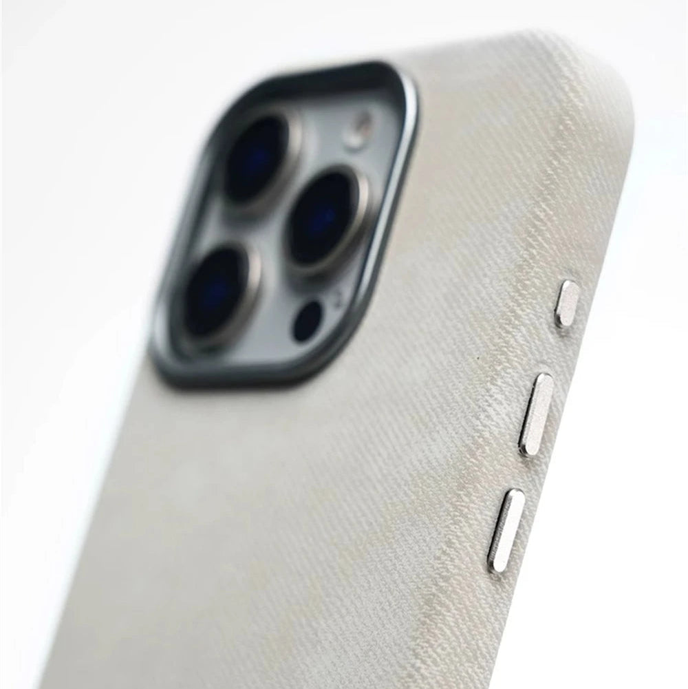 Luxury Metal Lens Magnetic Fiber Leather İPhone Case - iPhone 16 Series